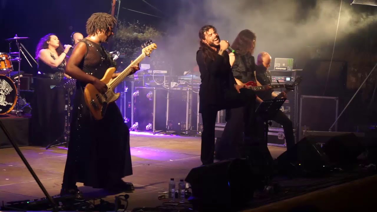 STRAVAGANZZA MASCARA DE SEDUCIÓN EN VIVO