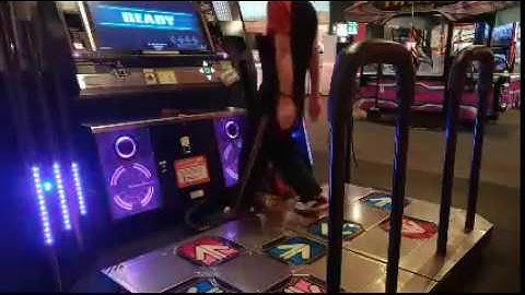 play DDR LIVE test