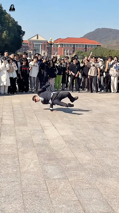 This guy is really attractive. 😎 #dance #hiphop #streetdance #breakdance