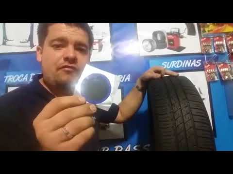 Vídeo: Como você conserta um tampão de pneu?