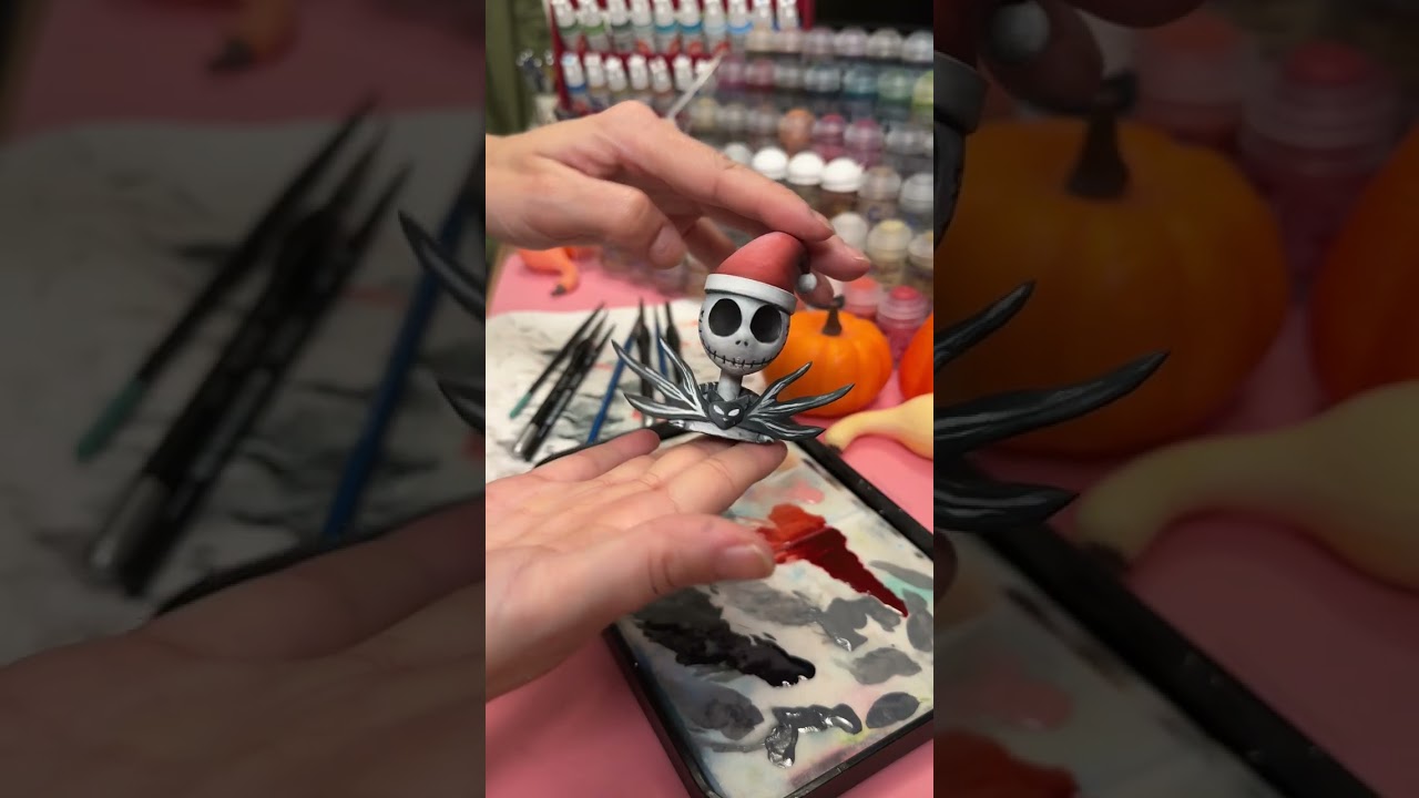 Painting a bust of Jack Skellington using Warhammer Shade and Contrast Paint