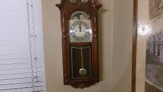 Howard Miller Rowland Wall Clock Chimes Midnight 12 Am
