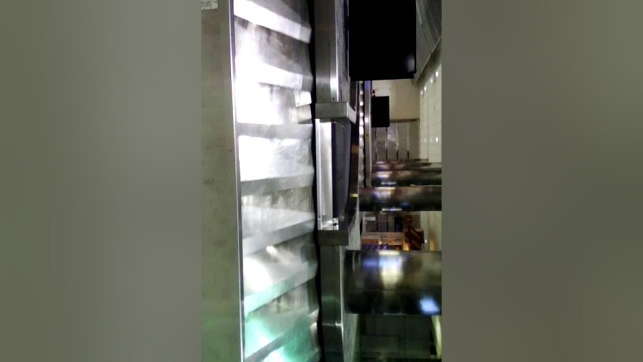 Baggage Claim at (DTW) Detroit Metro Airport McNamara Terminal YouTube