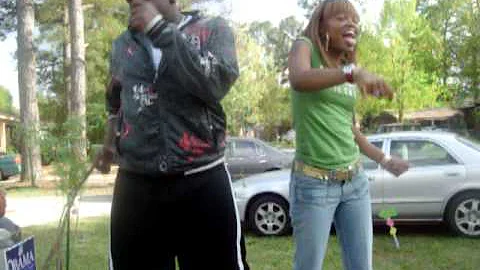 THEY DANCING