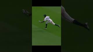 Gran jugada a la defensa de Randy Arozarena #mlb #beisbol #cuba #grandesligas