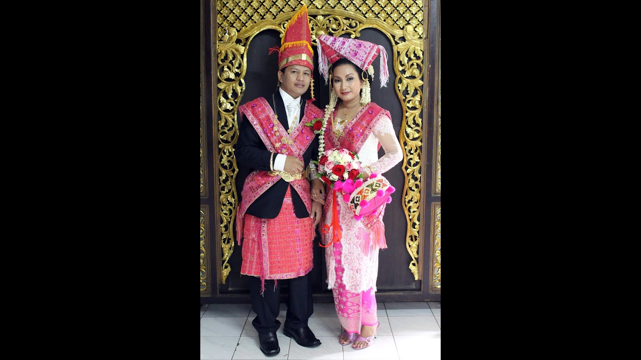 Pernikahan Adat Batak" SIMALUNGUN" Rajawali Saragih Garingging