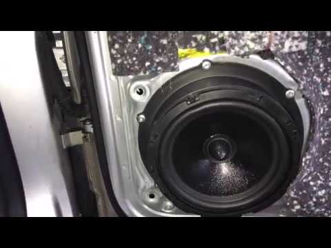 Volkswagen Tiguan замена динамиков в дверях. Установка колонок через проставочные кольца