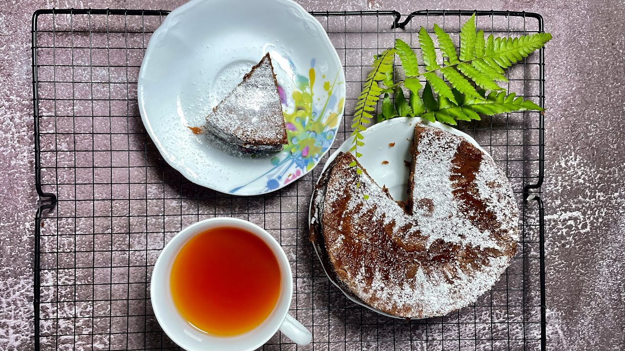 10 minute chocolate cake in microwave  | Rich & moist Chocolate cake | Instant birthday cake