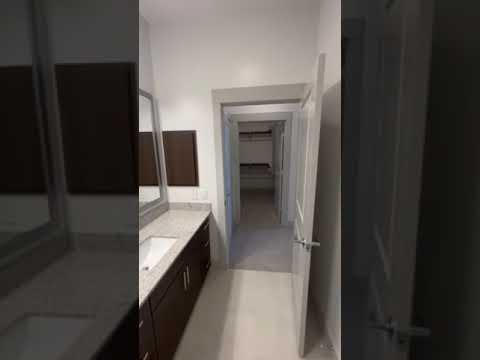 B5 1170 Sq Ft Unit 9314