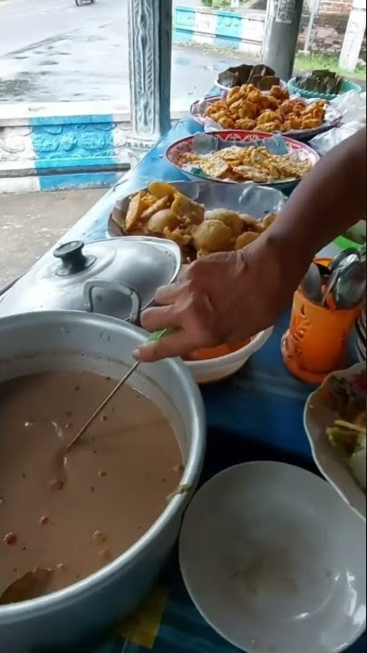 Tepo pecel lodeh campur wuuuuuuenak⁉️