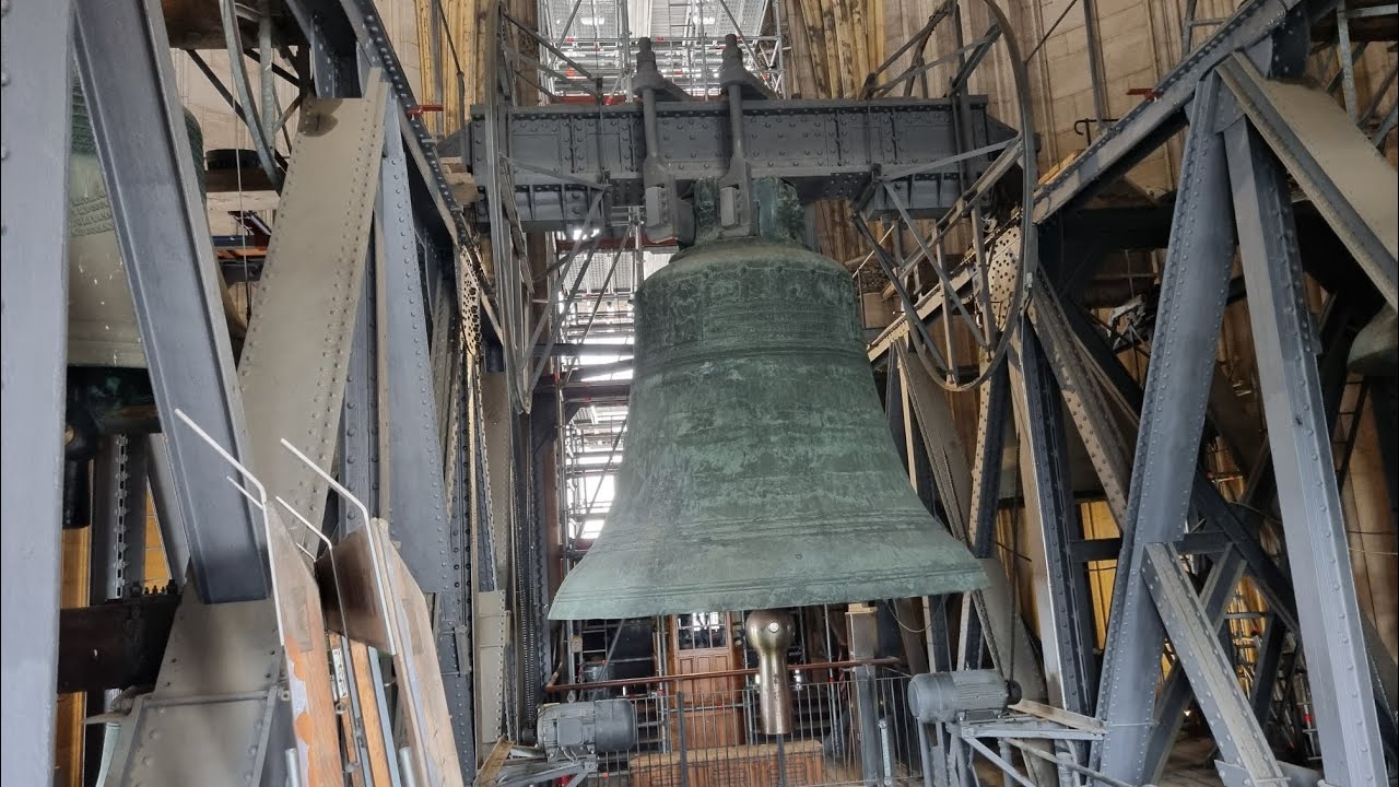 Köln-Stadtmitte(NRW)Kath.Domkirche St.Petrus Solo der Petersglocke(Dicke Pitter)