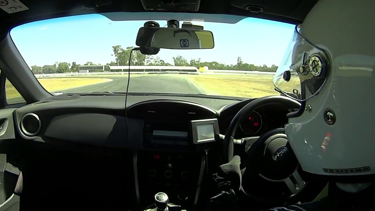 Winton Raceway Turn 10 big oversteer, drift, slide moment!