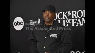 Chuck D remembers Peabo Bryson