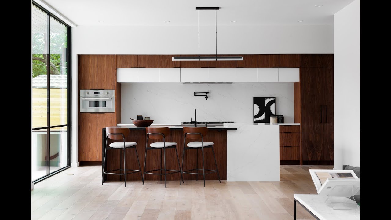 A quick tour inside 5911 Shoal Creek Boulevard