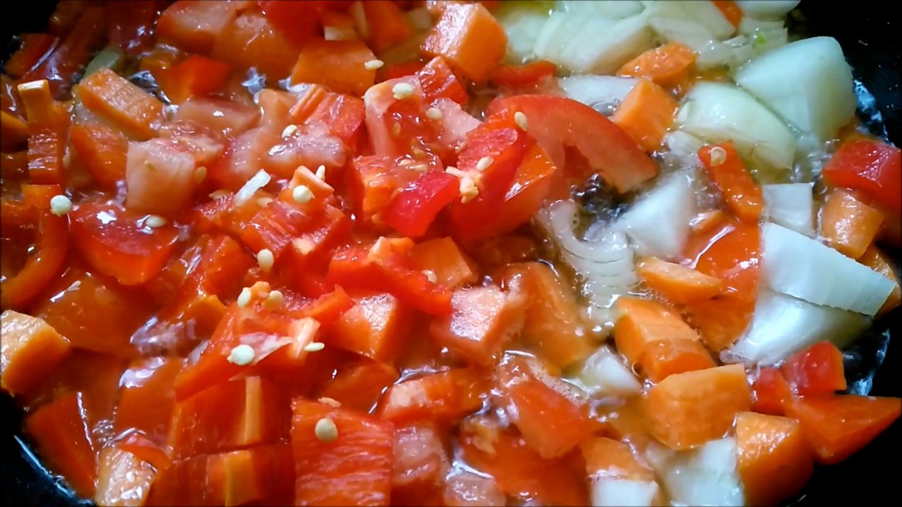 Soya Soslu Sebzeli Makarna Tarifi Videosu Soya Soslu Sebzeli Makarna Tarifi Videosu