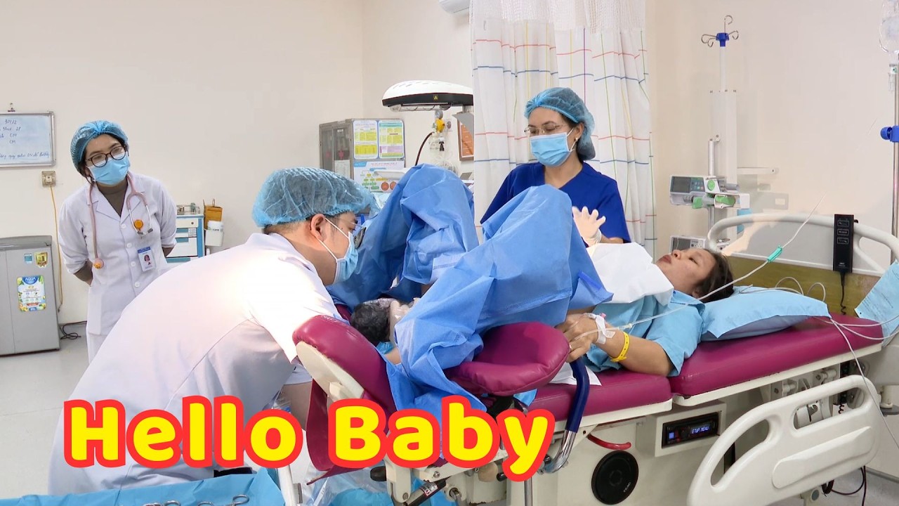 Видеоблог о естественных родах: сильные родовые боли, мощные потуги и первый плач малыша.