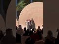شاف رابح صقر بردان وهو يغني طلع للمسرح وعطاه فروته mp3