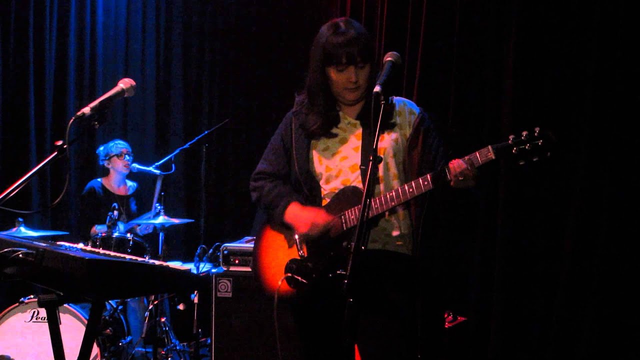 Abigail and Daisy - Summer Song - Live 07/11/2015 - YouTube