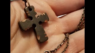 Making a copper cross (time lapse)