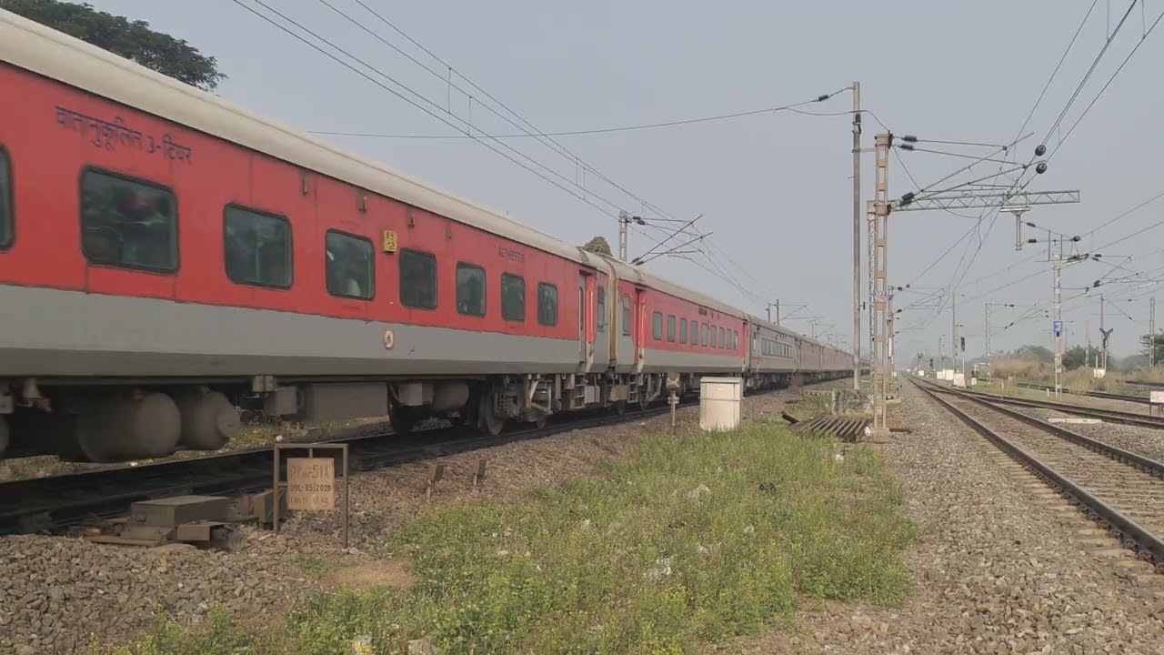 12513 Charlapalli Silchar Weekly Superfast II Indian Railways/Train2Bhubaneswar/Train Videos/Travel