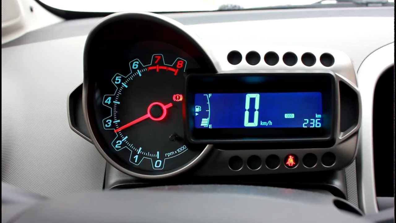 Часы chevrolet aveo