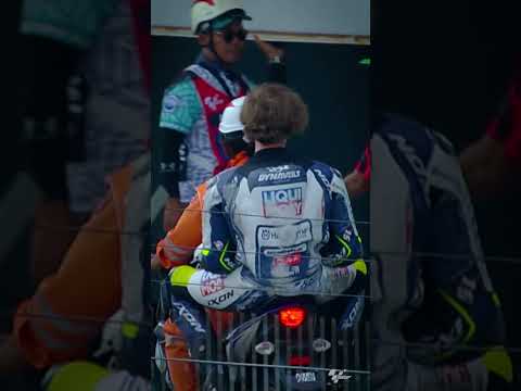 Video: Darrynas Binderis išsisuka: kodėl motociklininkas, laimėjęs per septynerius „Moto3“metus, pateks tiesiai į „MotoGP“