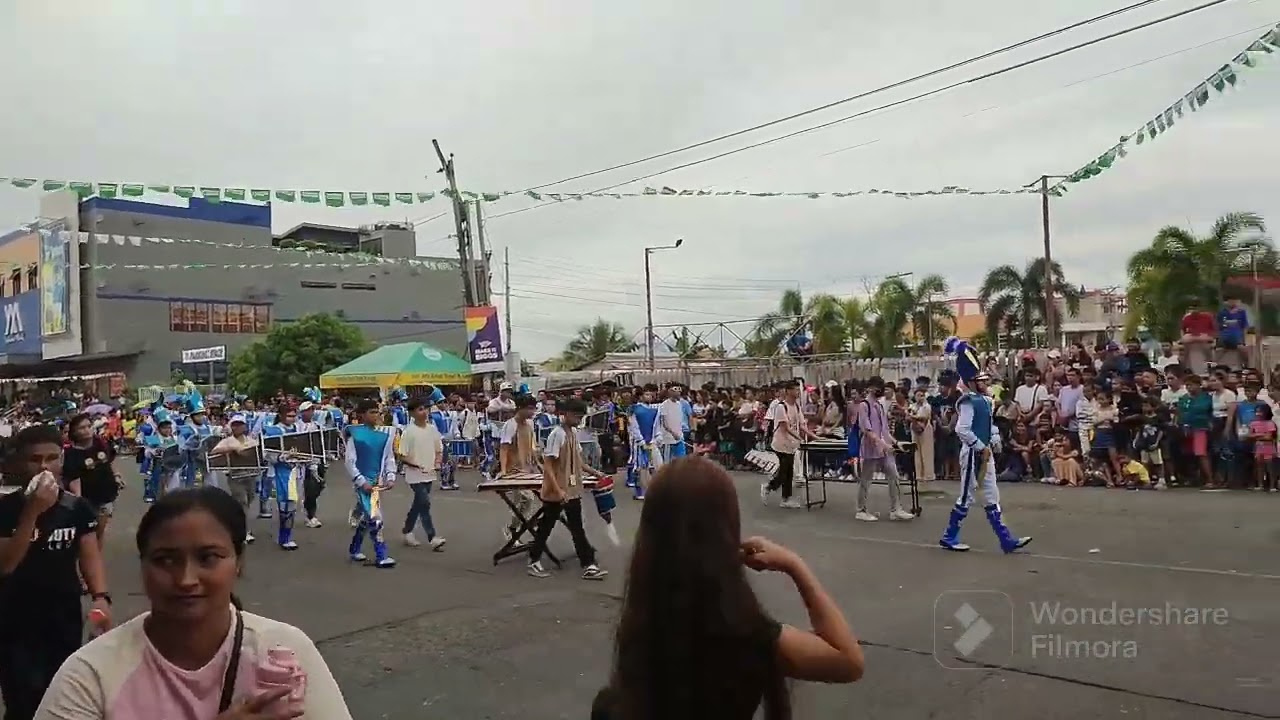 happy fiesta parade de legazpi 2023 and the matching band and majorettes is here! 🤳👍❤️😊🇵🇭