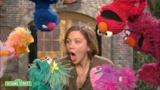 Sesame Street: Maggie Gyllenhaal: Surprise