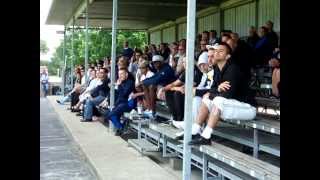 Les Supporters Encouragent La Jv