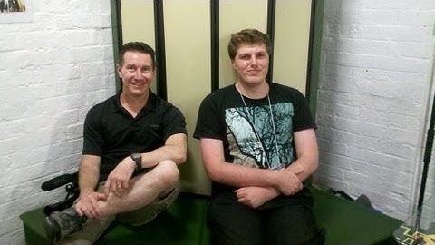 EEVblog #421 - Melbourne Hackerspace