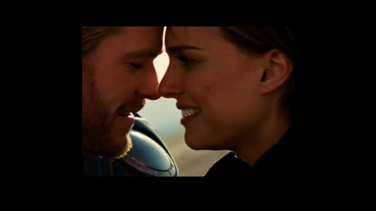 Thor The Dark World Kissing Scene Wife Thor Kiss Jane | Thor The Dark world kiss | Crish Harmsworth kiss😘😘