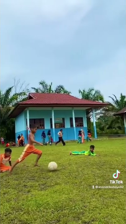 Sepak bola anak SD skill pemain dunia #sepakbola #riau