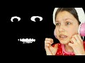 ЭТО ЕЩЕ КТО? Жуть в Роблокс / Вики Шоу Плей