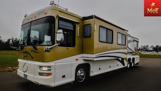 Motorhomes of Texas 2002 Foretravel U320 C3068 (SOLD)