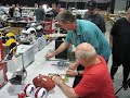 Terry bradshaw signs autographs for the si king  33019