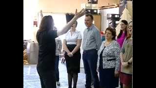 "Глобус" преподал зрителям урок театральной магии (СТС, 6.04.2015) "Глобус" преподал зрителям урок театральной магии (СТС, 6.04.2015)