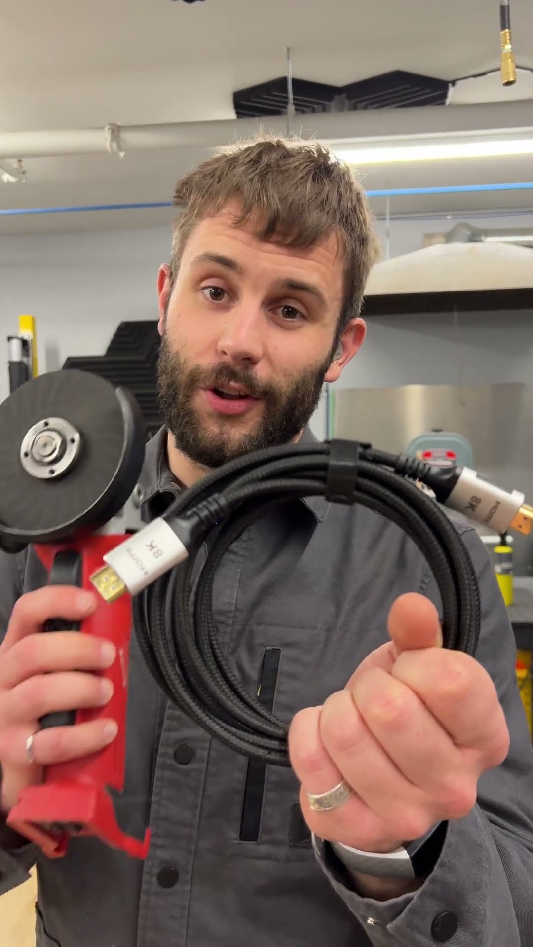 This HDMI cable has an RTX 3090 chip?