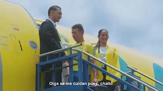 Rigo acepta la invitación de volar con Viva air