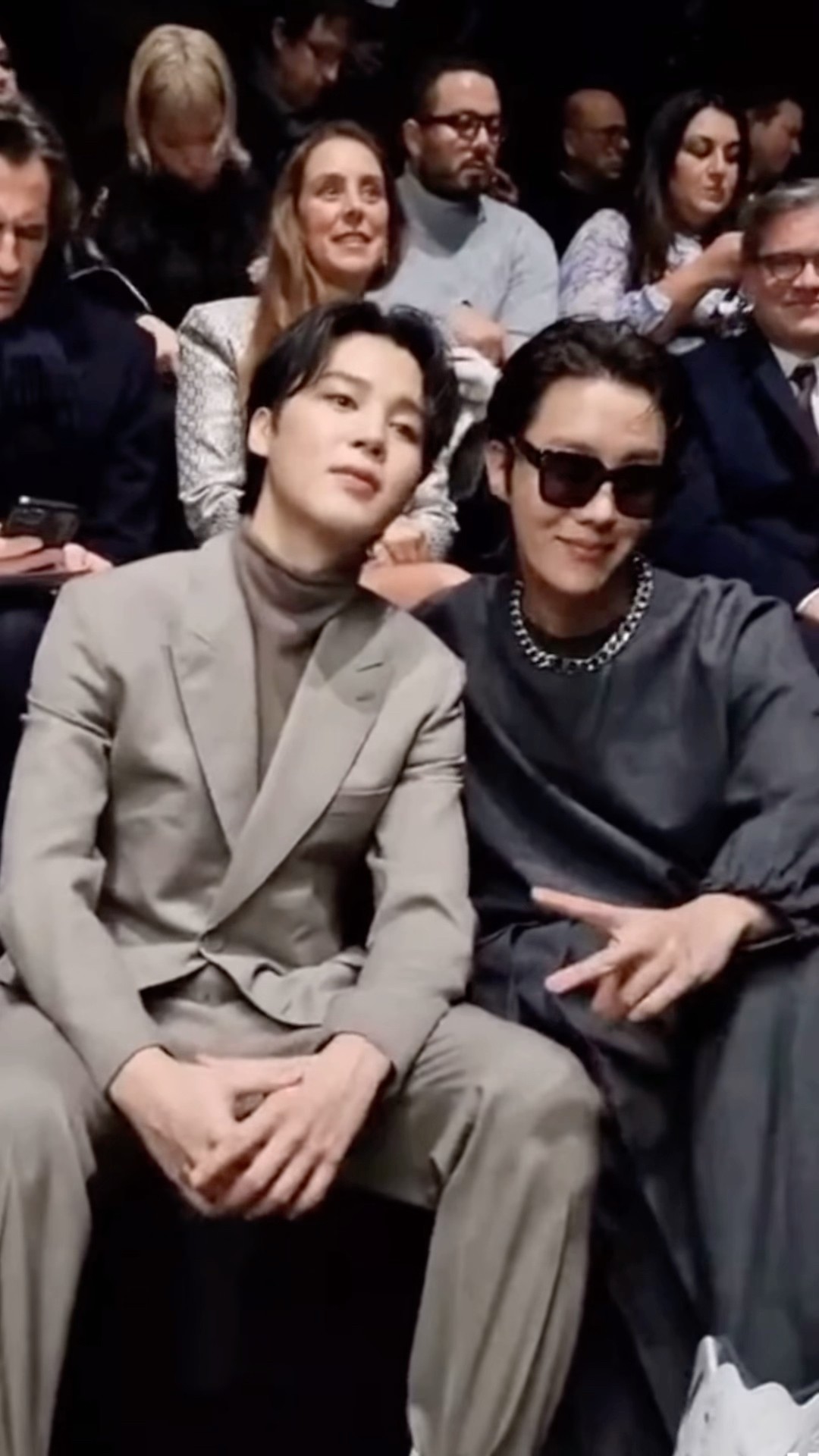 Jimin can’t be there for Jhope, due to military services ? #bts #jhope #jimin #shorts