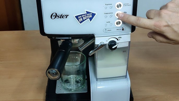 Cafetera o máquina para Capuchino y Expresso Oster Primalatte