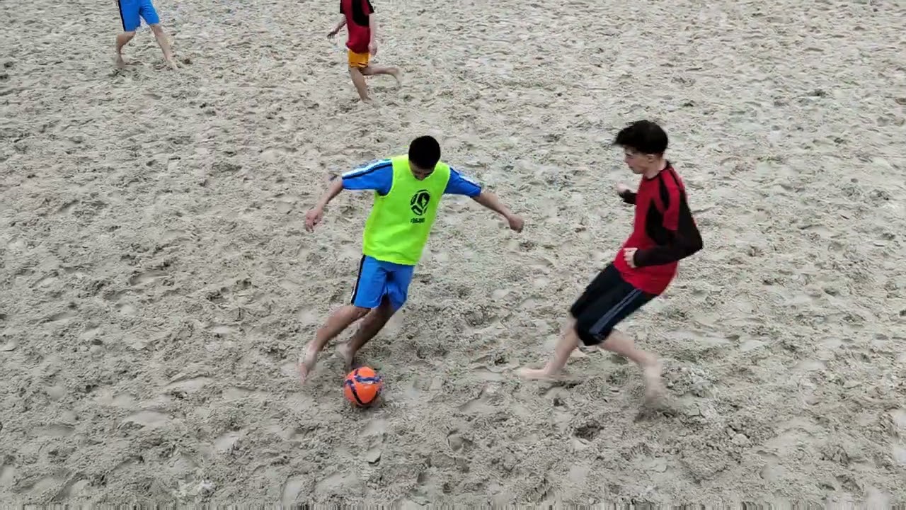 Фестиваль пляжного футбола на Привале - YouTube
