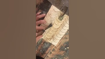 How to-Build Create a relief with a sharp iron blade easily #shorts