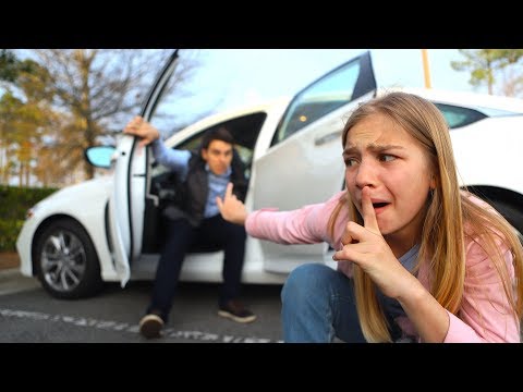 видео: Перепутали машину на парковке