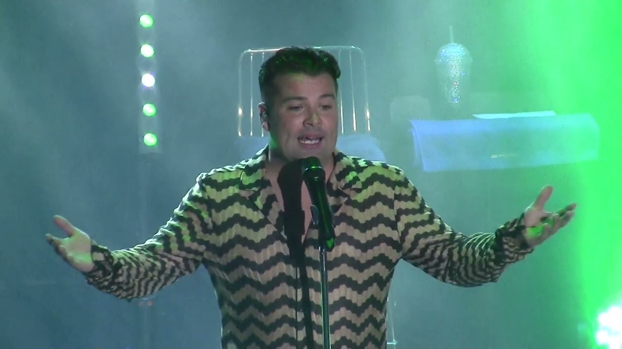 Joe McElderry - You Raise Me  (and a little bit of Joe banter :-) - Consett 28:04:2022