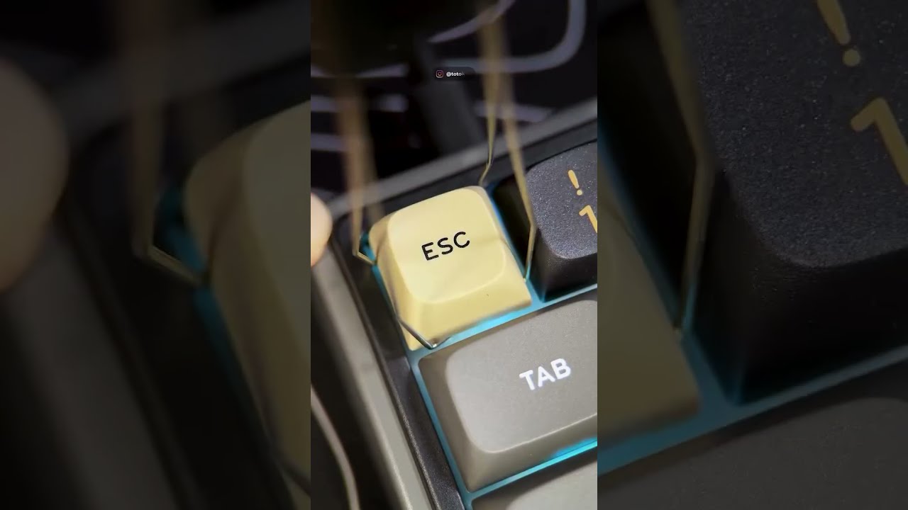 R65 Wired Compact 65 Mechanical Keyboard With Full Custom Control 
