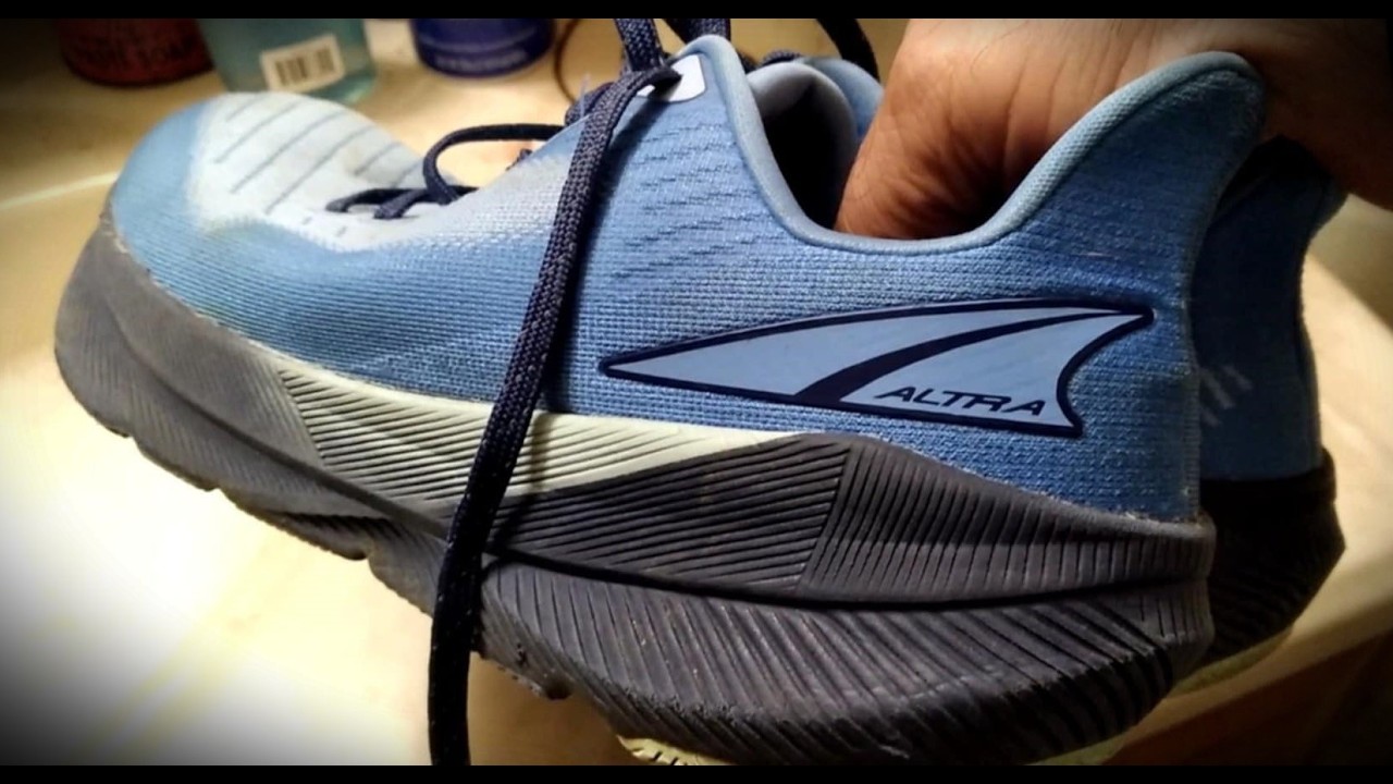 Cleaning A Pair Of ALTRA Sneakers for Resell on eBay - YouTube