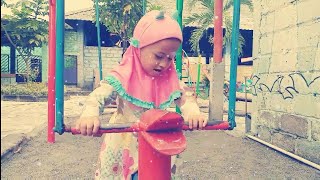 Ziva Main Di Halaman Sekolah Kb Tk Baiturahman Prambanan