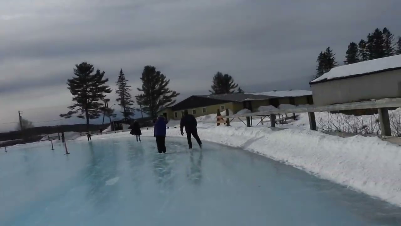 Fun skating at the Woodstock,NB skating oval