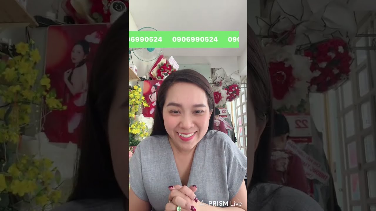 Hồng Phượng livestream giao lưu khán giả trưa 28/2/2026