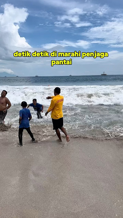 scolded by the lifeguard #shrots #comedy #bocilwargads #maspreman